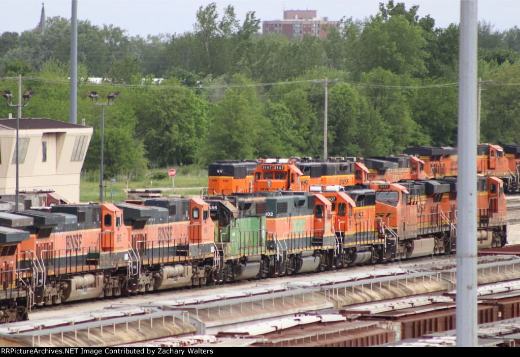 BNSF 7845 4679 3147 1450 960 964 2907 6417 7005
